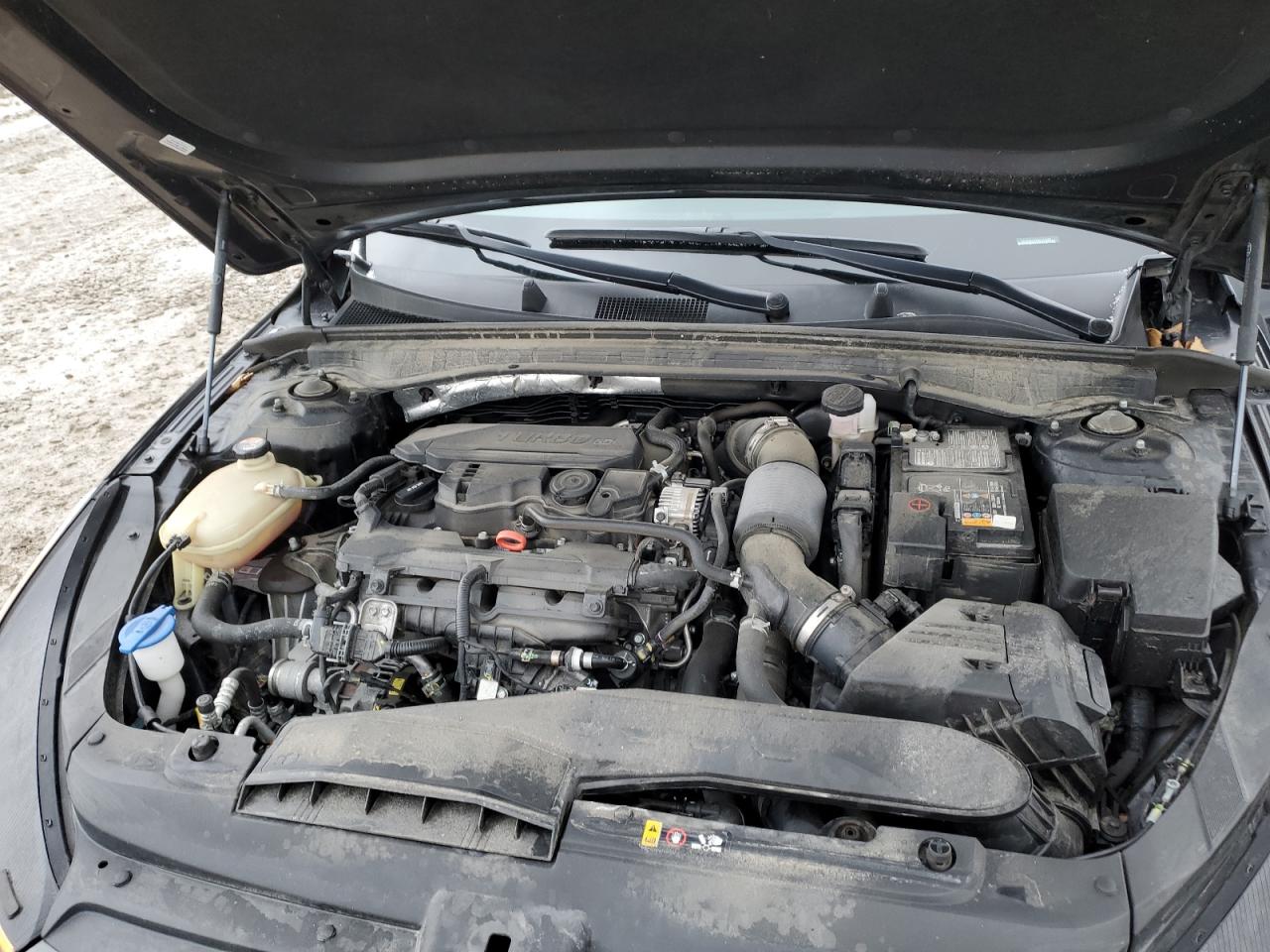 2022 Kia K5 - Image 12