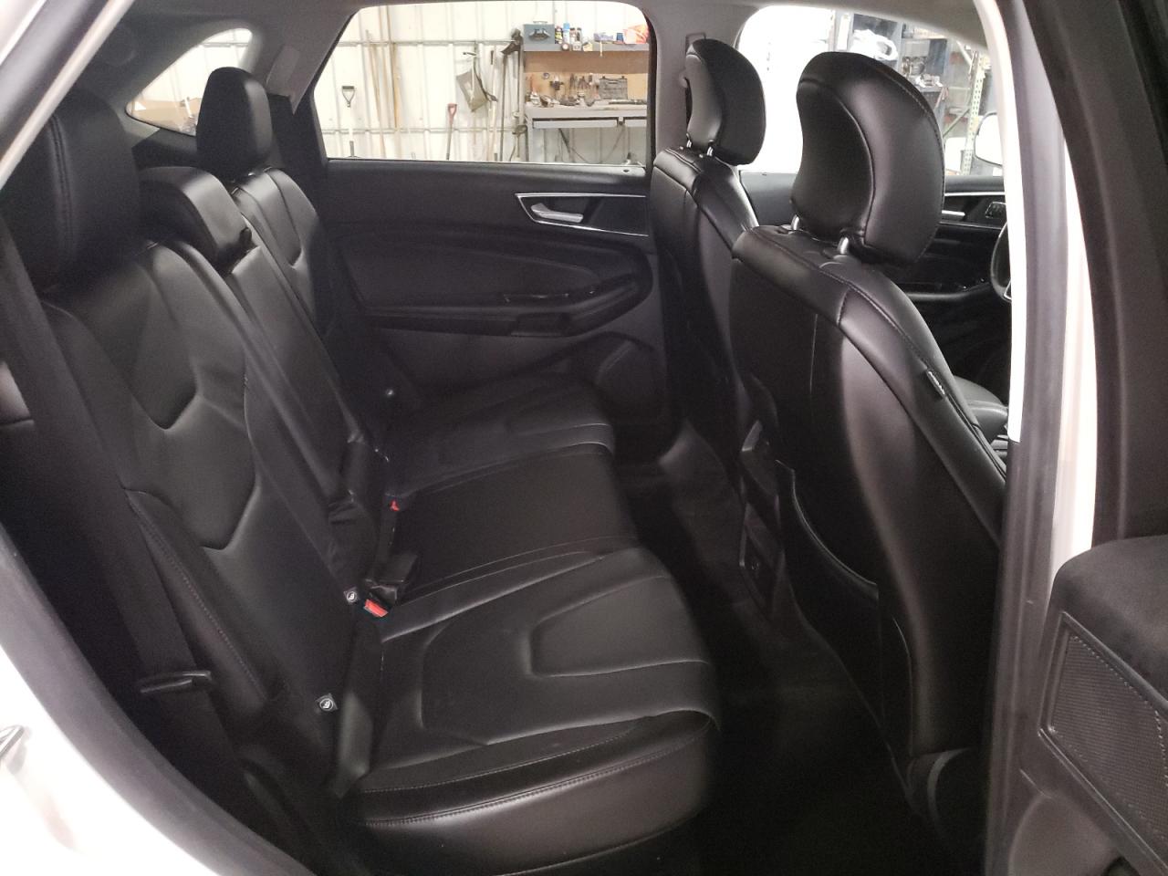 2015 Ford Edge - Image 11
