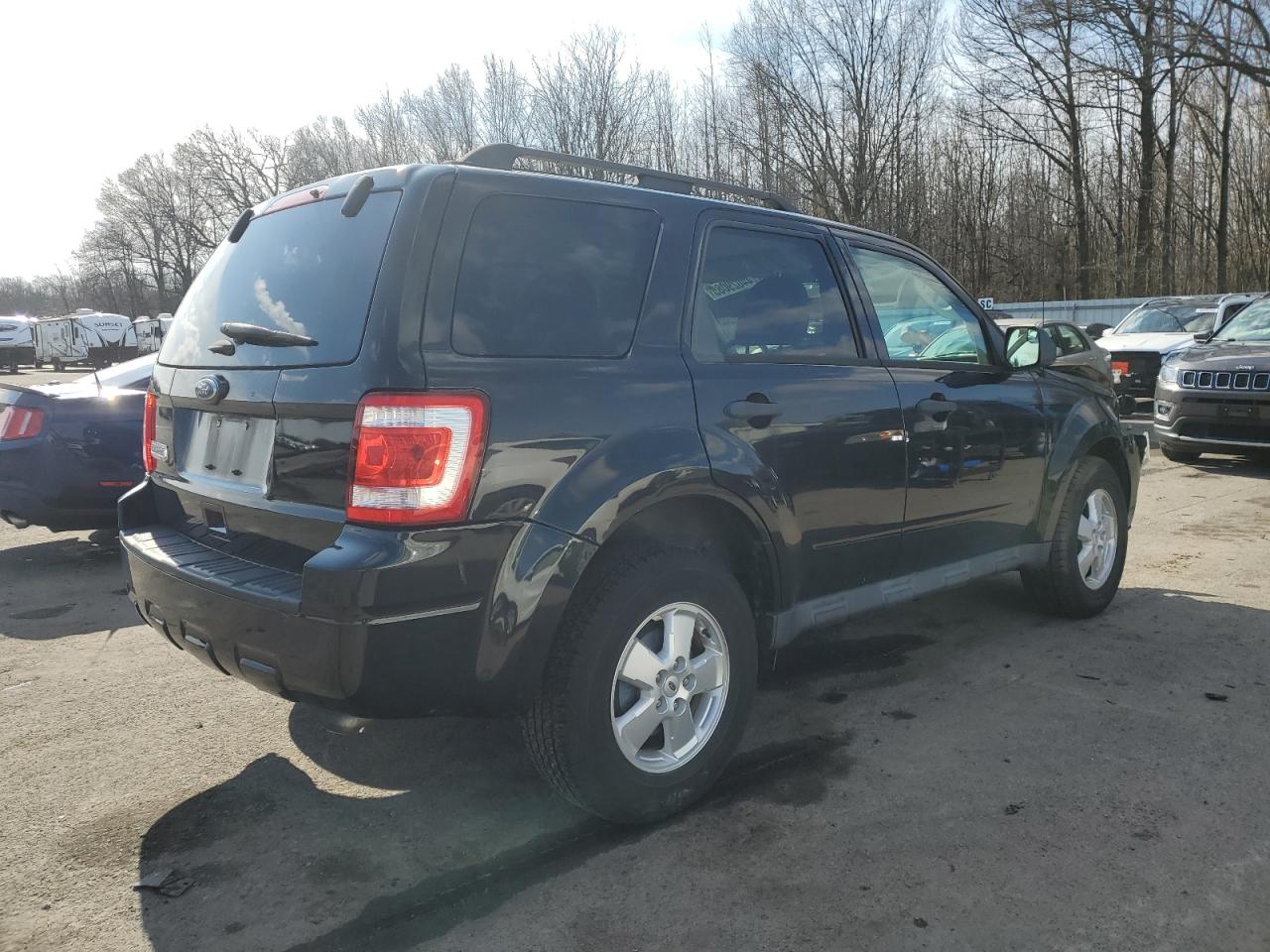 2011 Ford Escape - Image 3