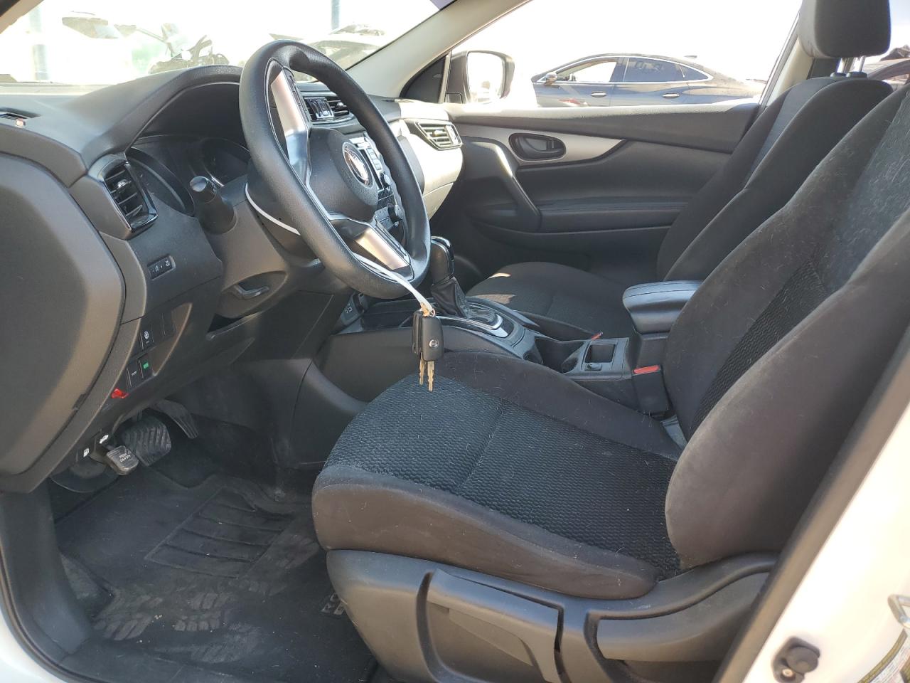 2021 Nissan Rogue - Image 7