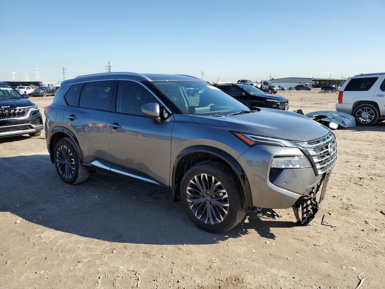 2024 Nissan Rogue - Image 4