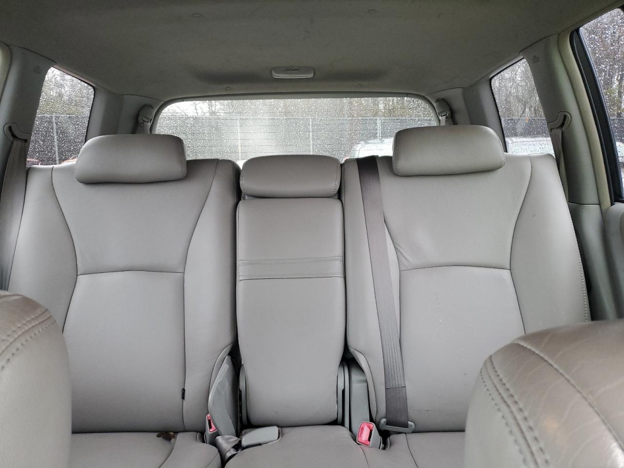 2006 Toyota Highlander - Image 10