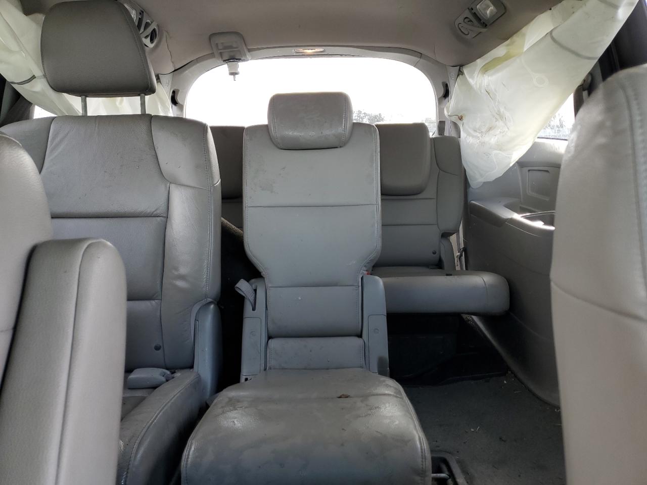 2011 Honda Odyssey - Image 10