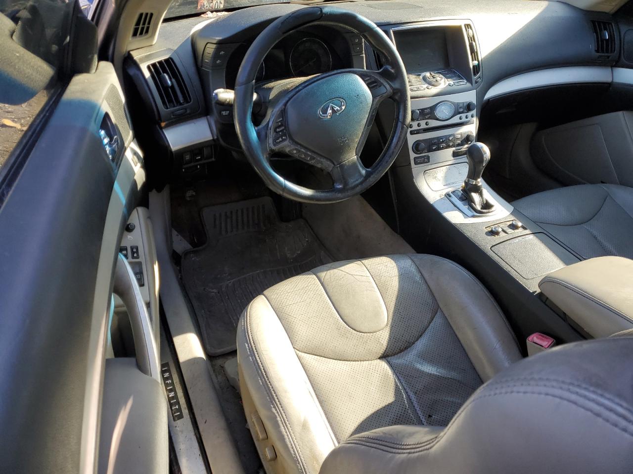 2009 Infiniti G - Image 8