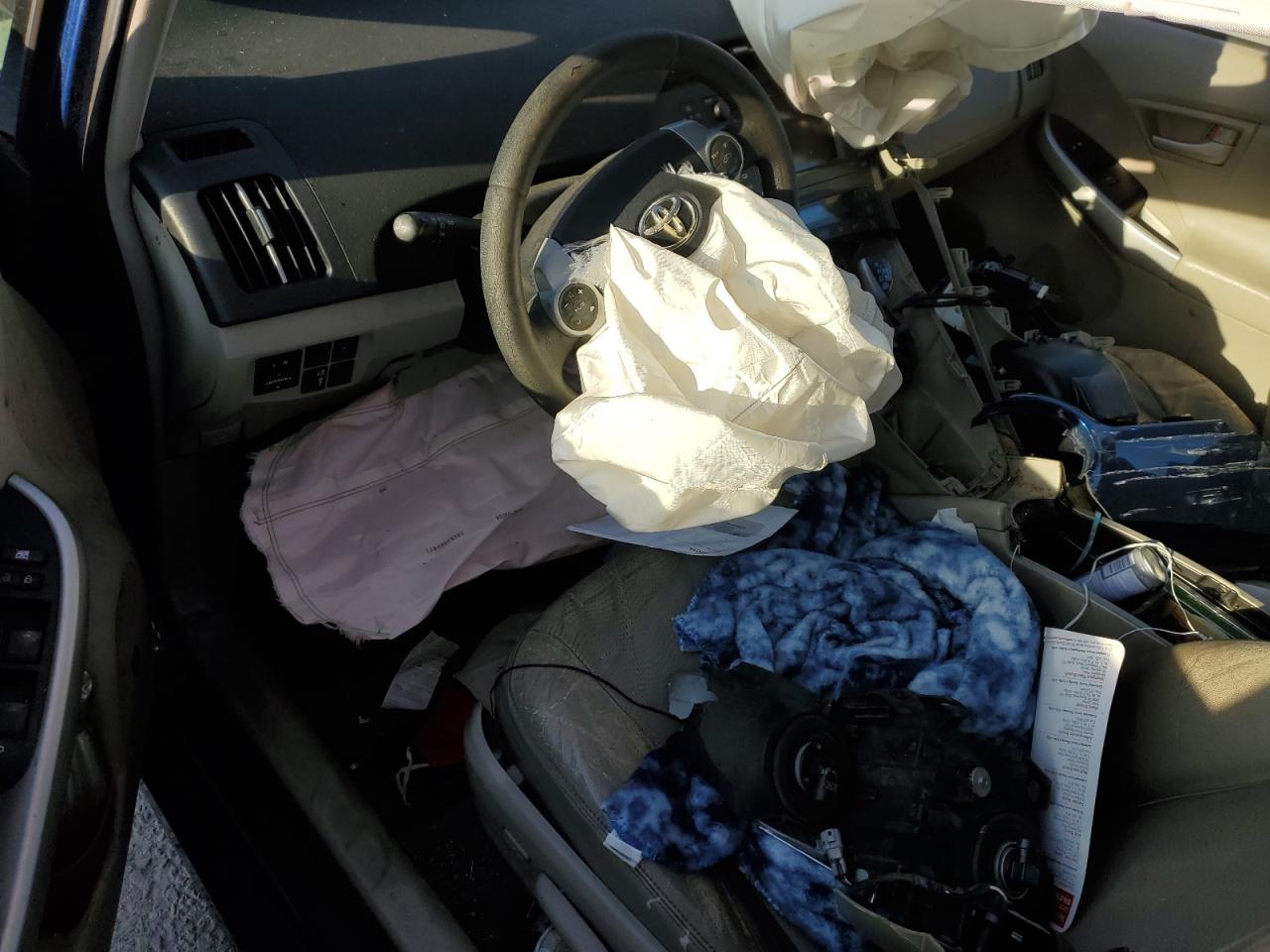 2010 Toyota Prius - Image 8