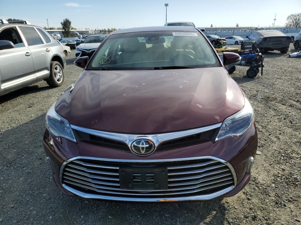 2016 Toyota Avalon - Image 5