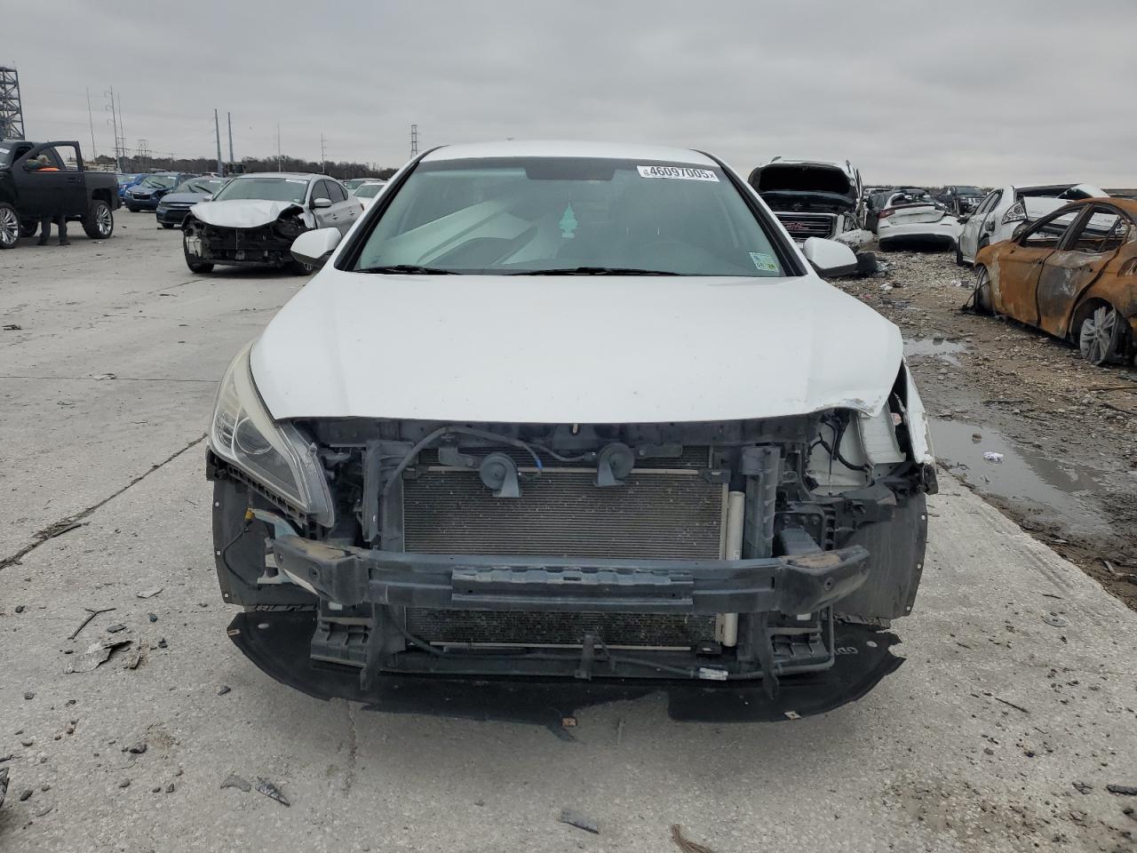 2017 Hyundai Sonata - Image 5