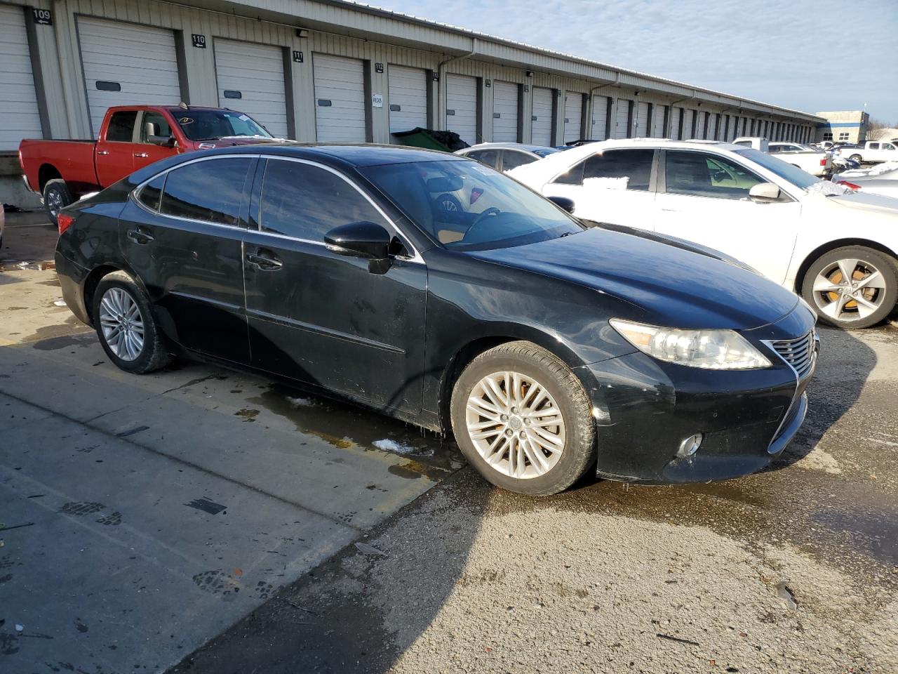2013 Lexus ES - Image 4
