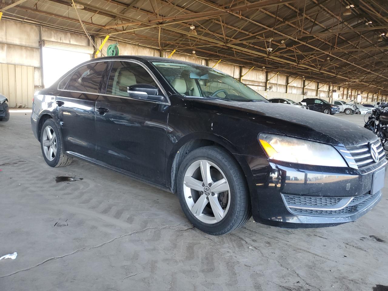 2015 Volkswagen Passat - Image 4