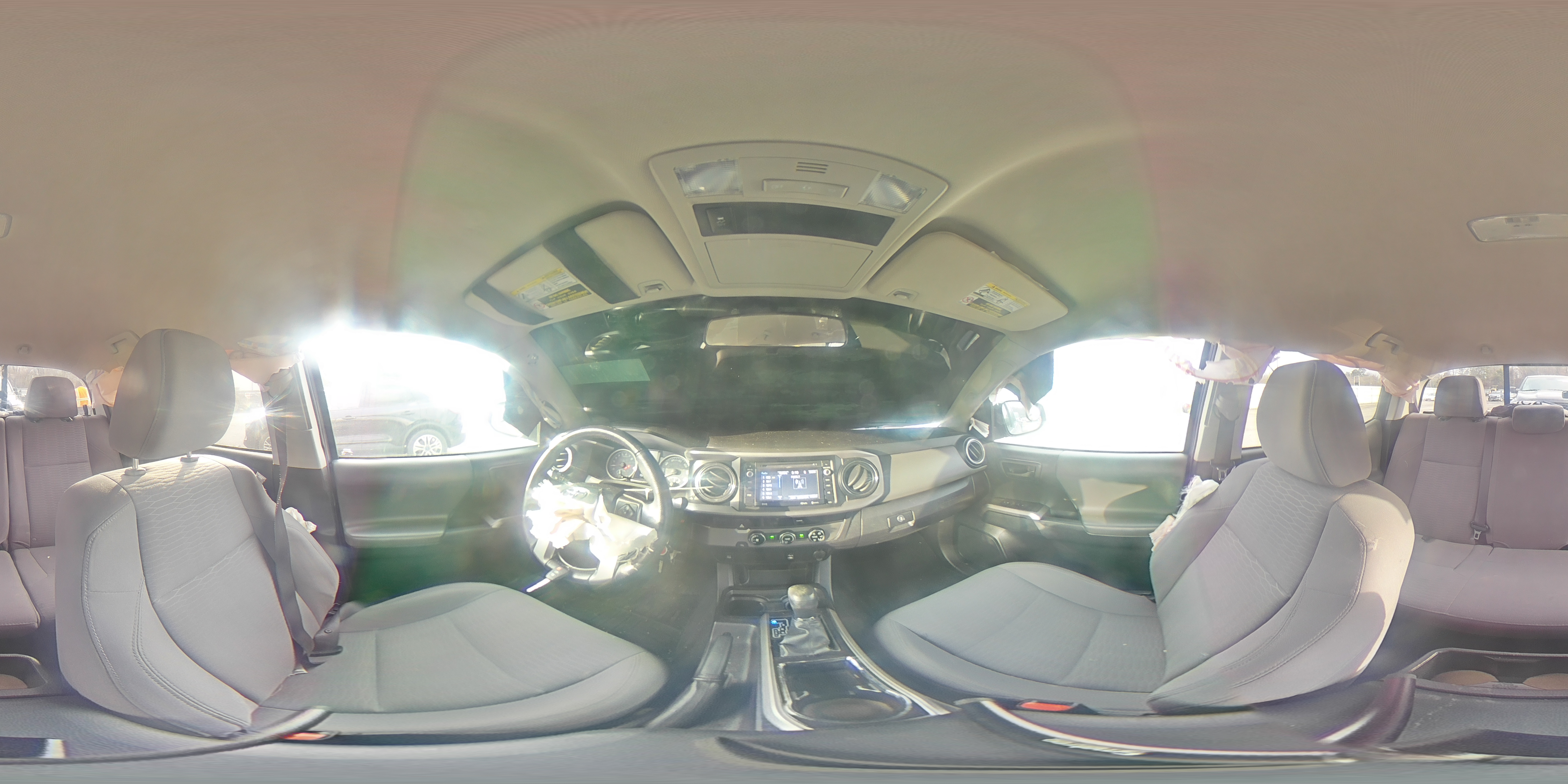 2016 Toyota Tacoma - Image 13