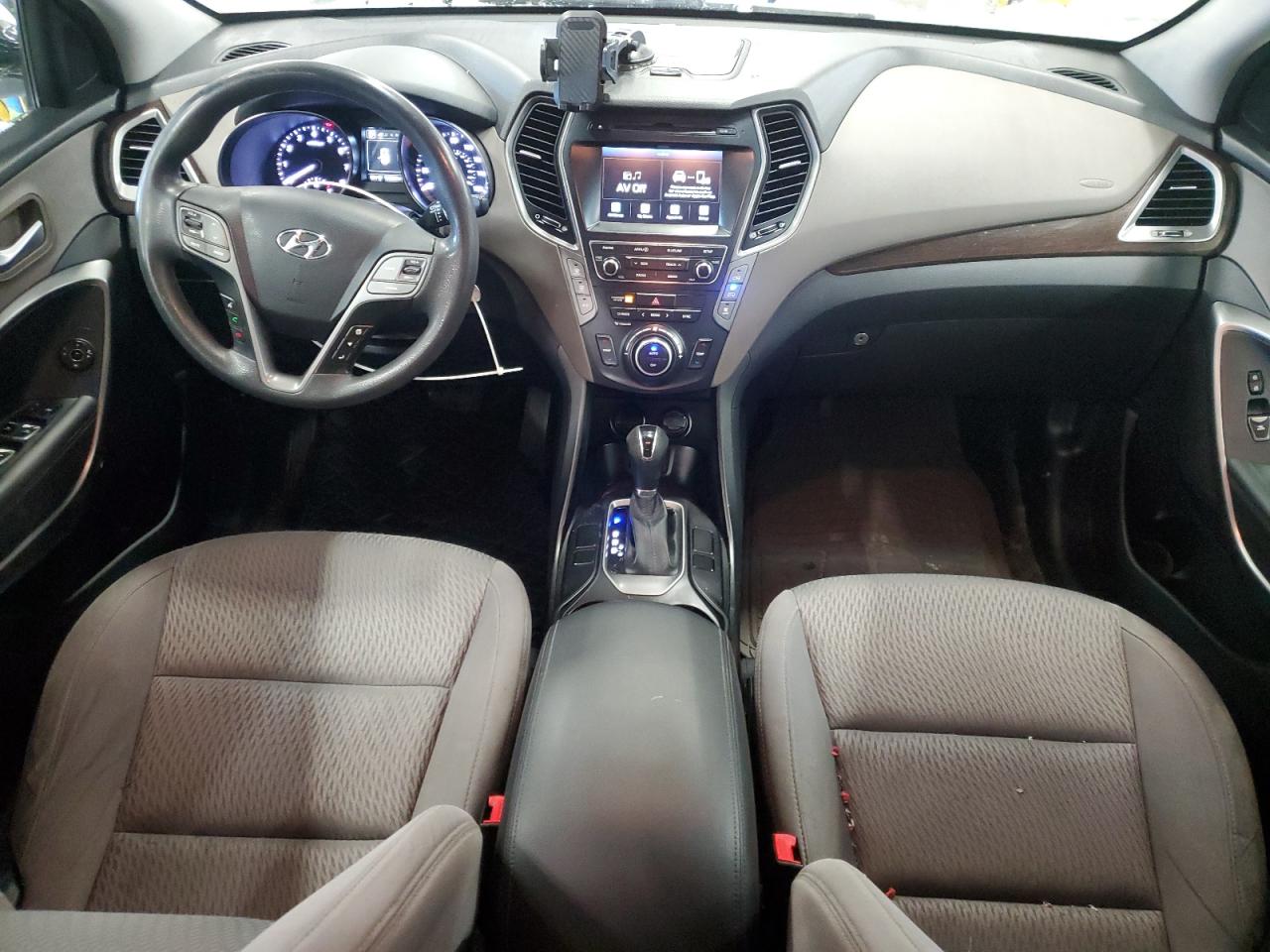 2018 Hyundai Santa Fe - Image 8