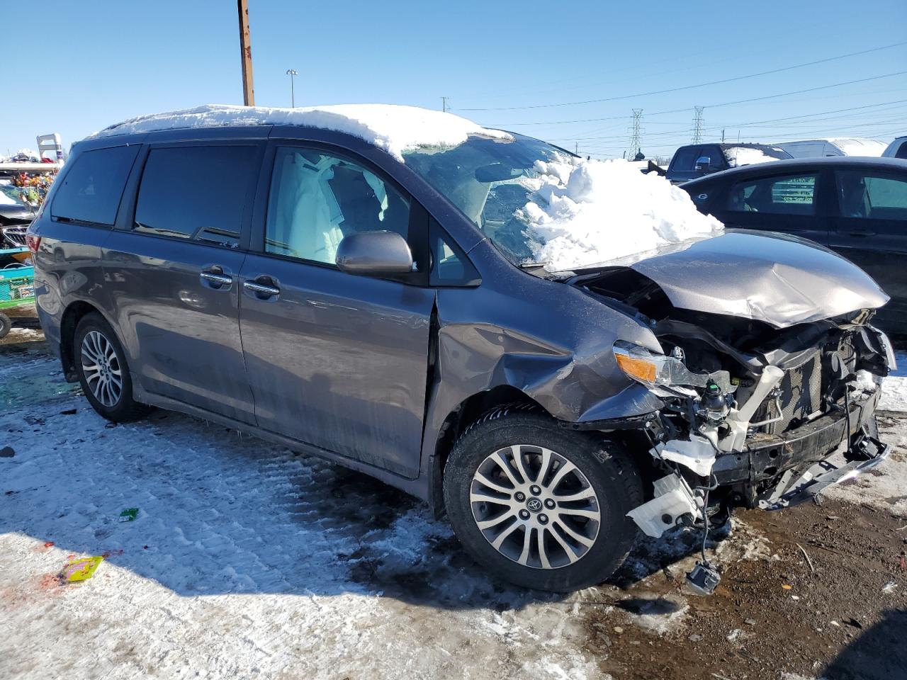 2020 Toyota Sienna - Image 4