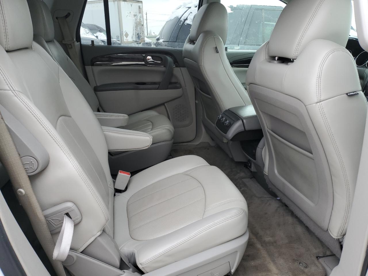 2017 Buick Enclave - Image 11