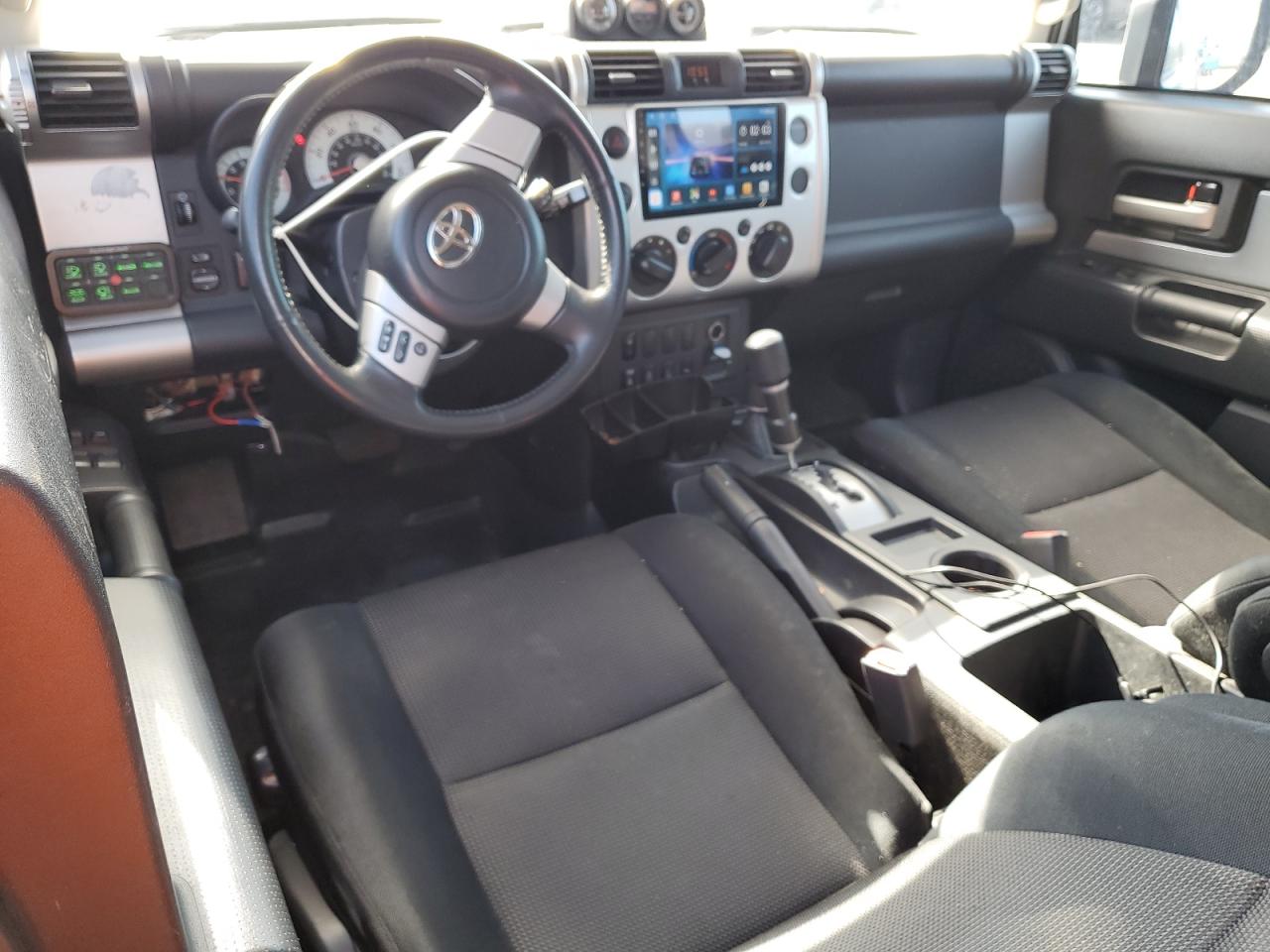2007 Toyota FJ Cruiser - Image 8