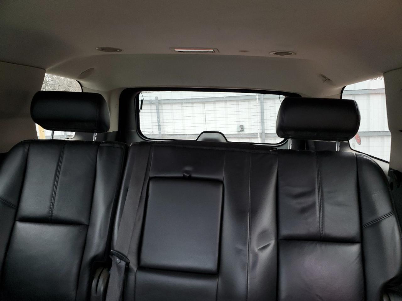 2010 Chevrolet Tahoe - Image 10