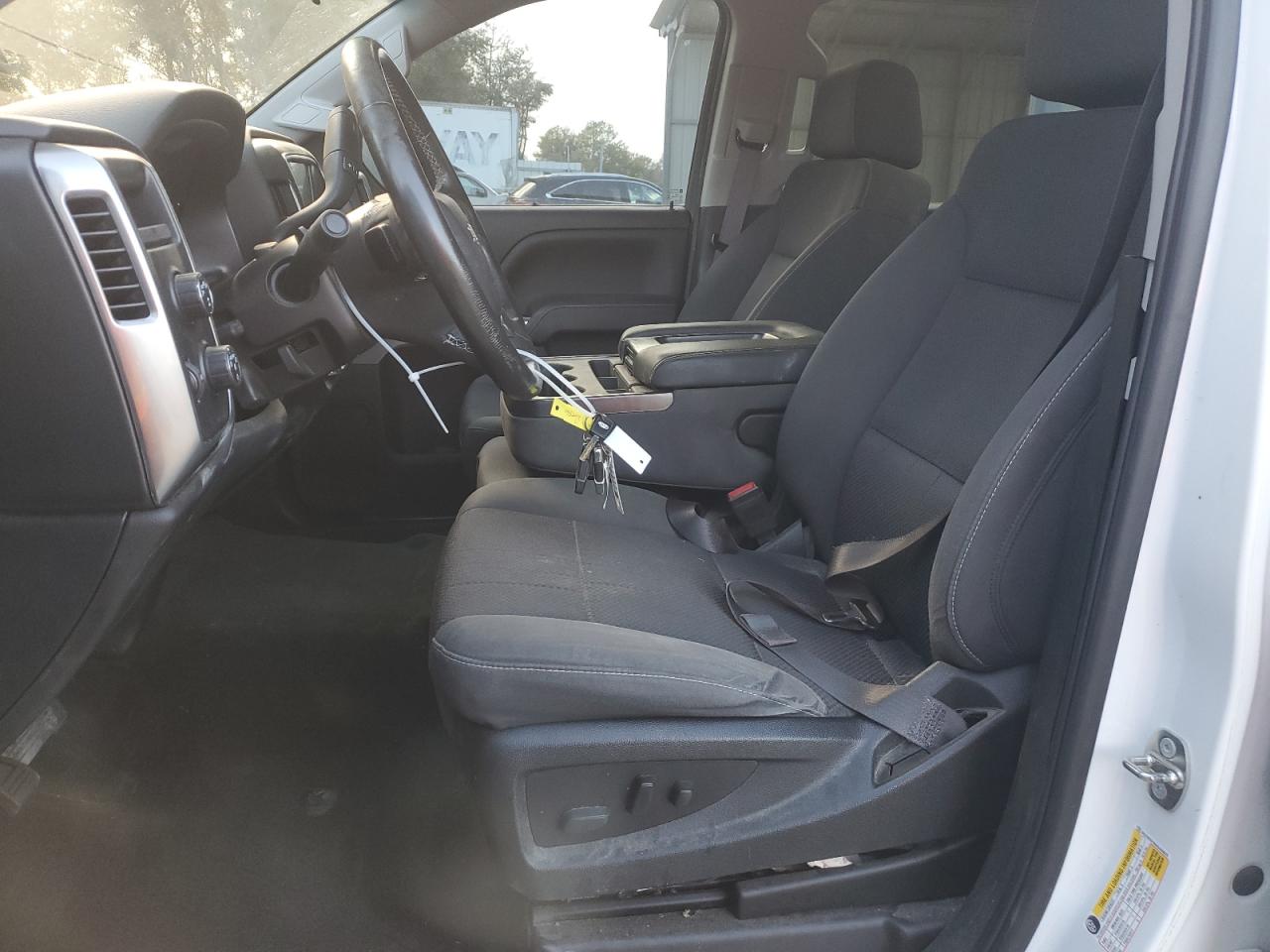 2017 Chevrolet Silverado - Image 7