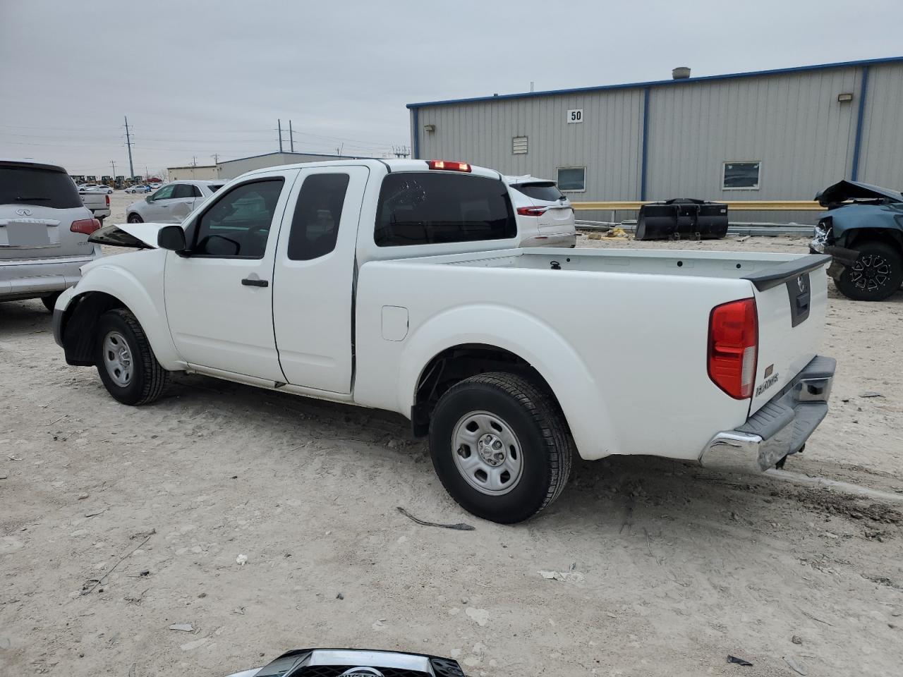 2013 Nissan Navara (Frontier) - Image 2