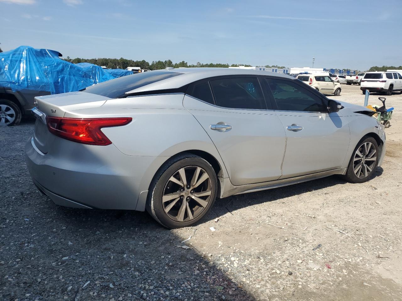 2017 Nissan Maxima - Image 3