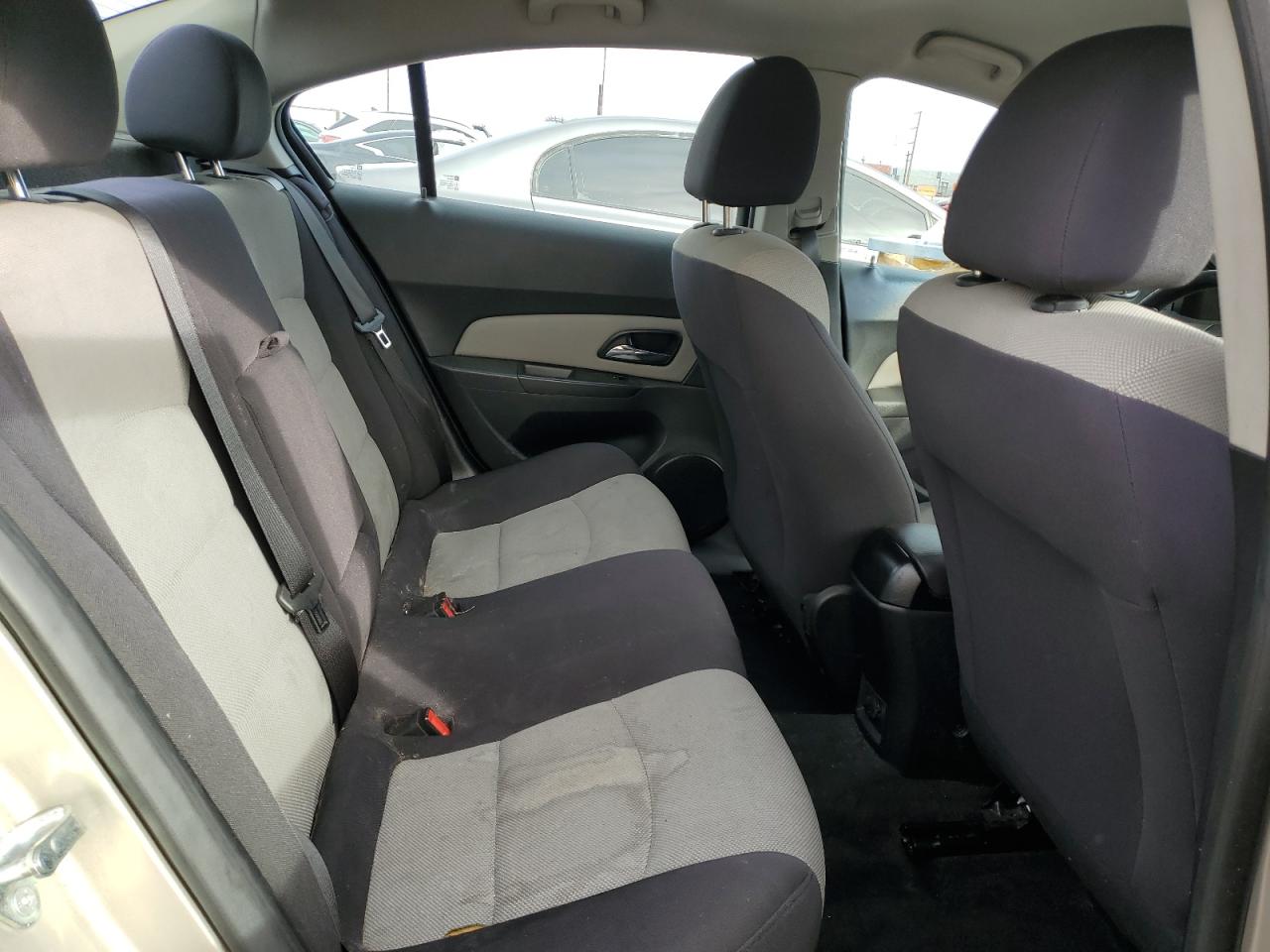 2014 Chevrolet Cruze - Image 10