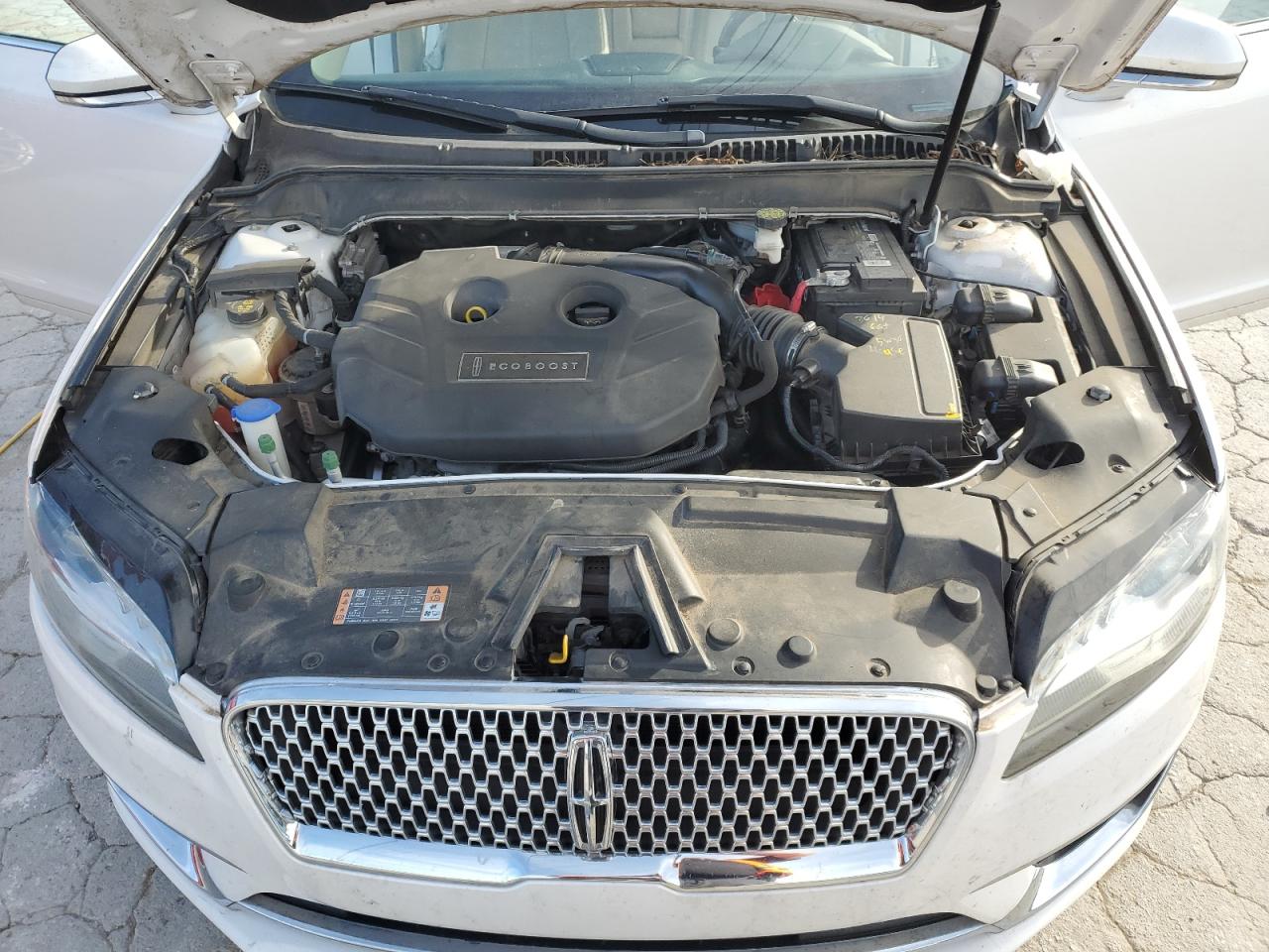 2017 Lincoln MKZ - Image 12