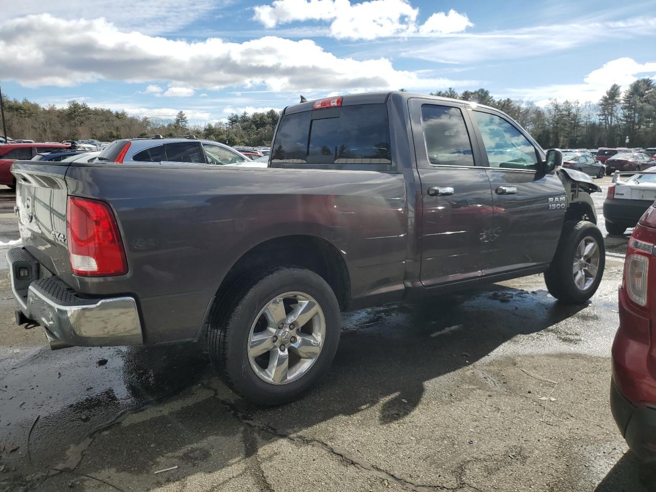2015 RAM 1500 - Image 3