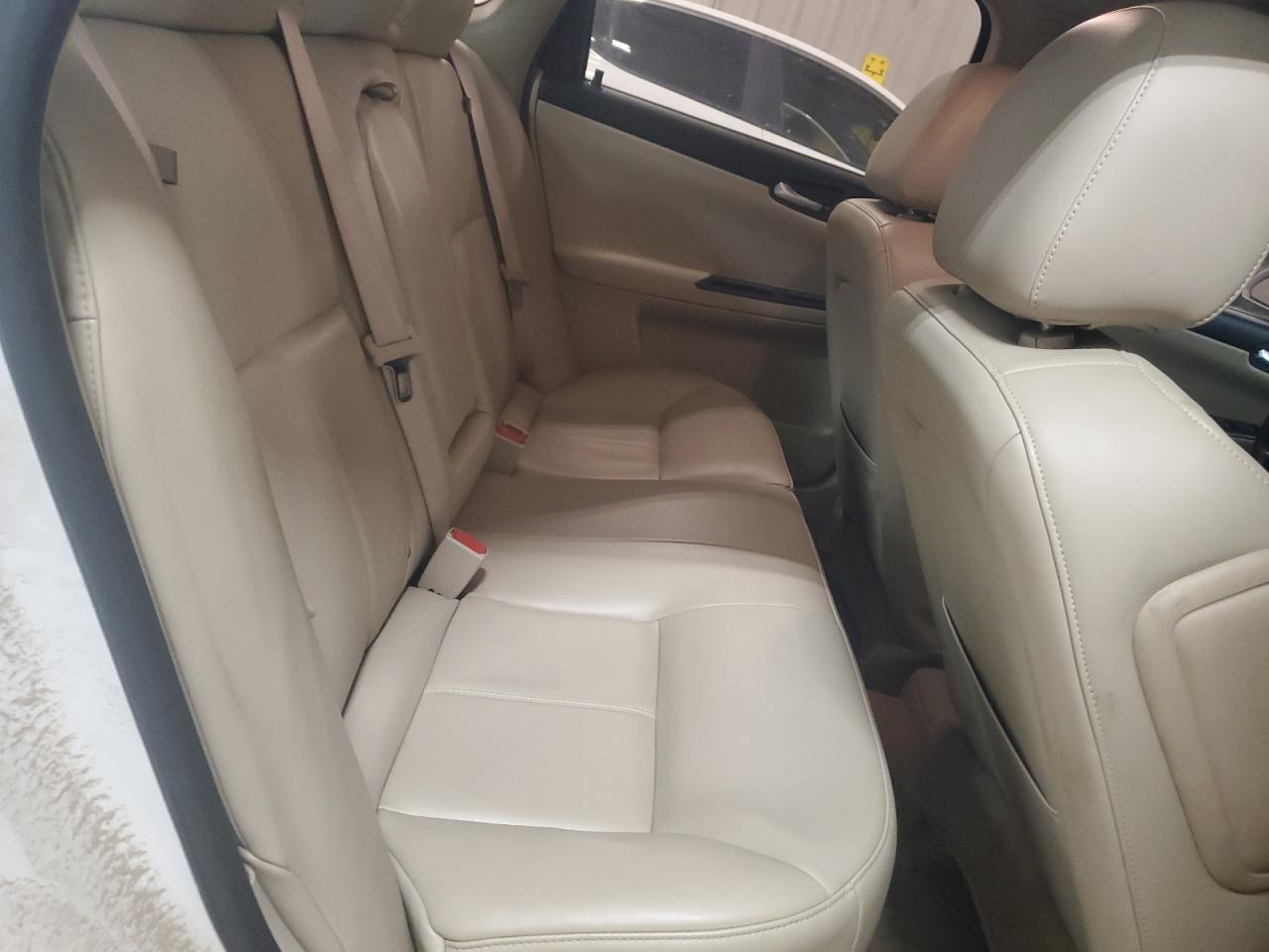 2010 Chevrolet Impala - Image 10