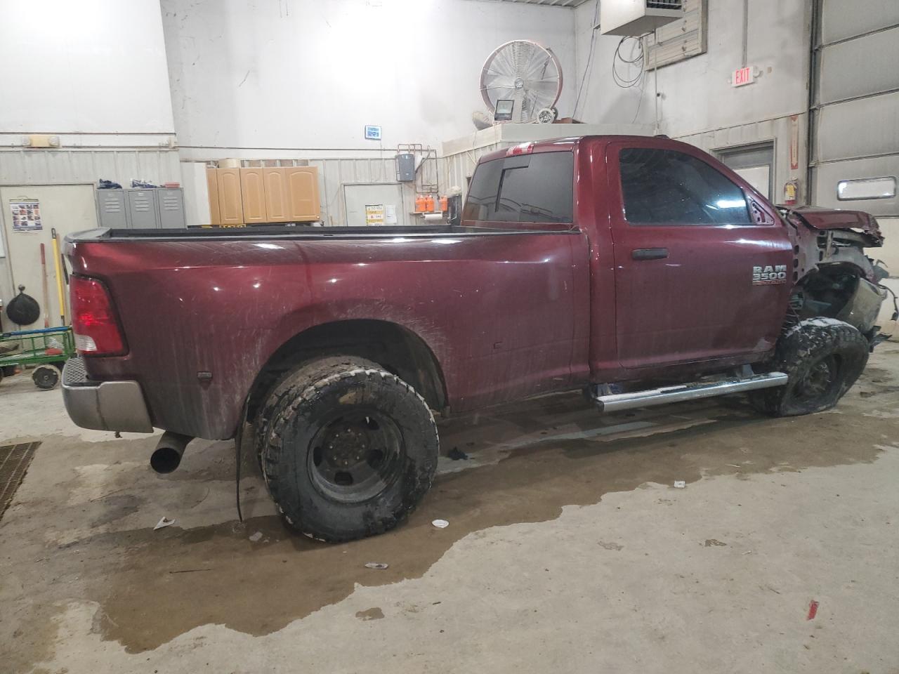 2016 RAM 3500 - Image 3