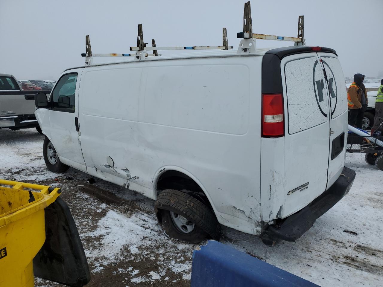 2015 Chevrolet Express - Image 2