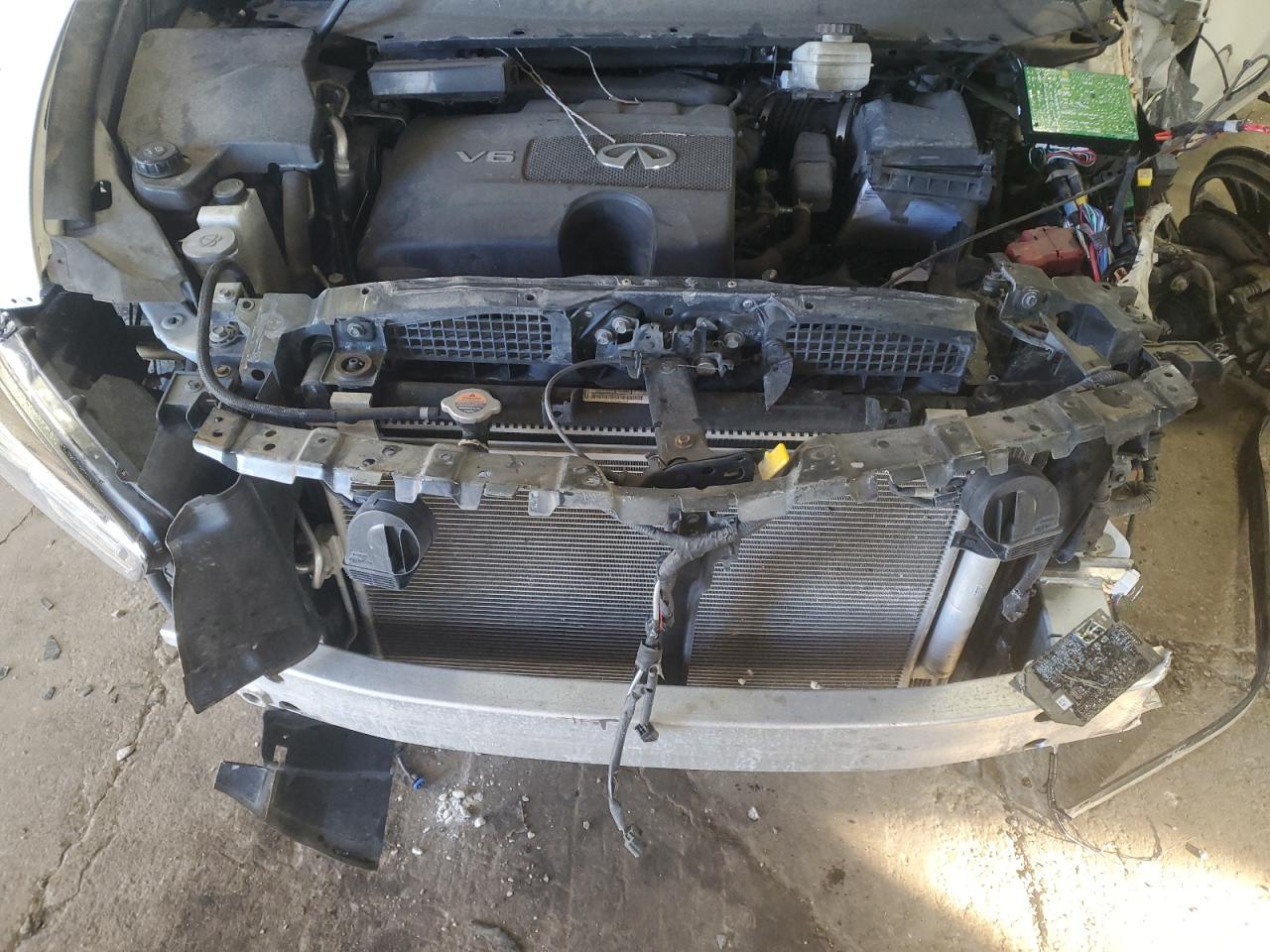 2018 Infiniti QX60 - Image 13