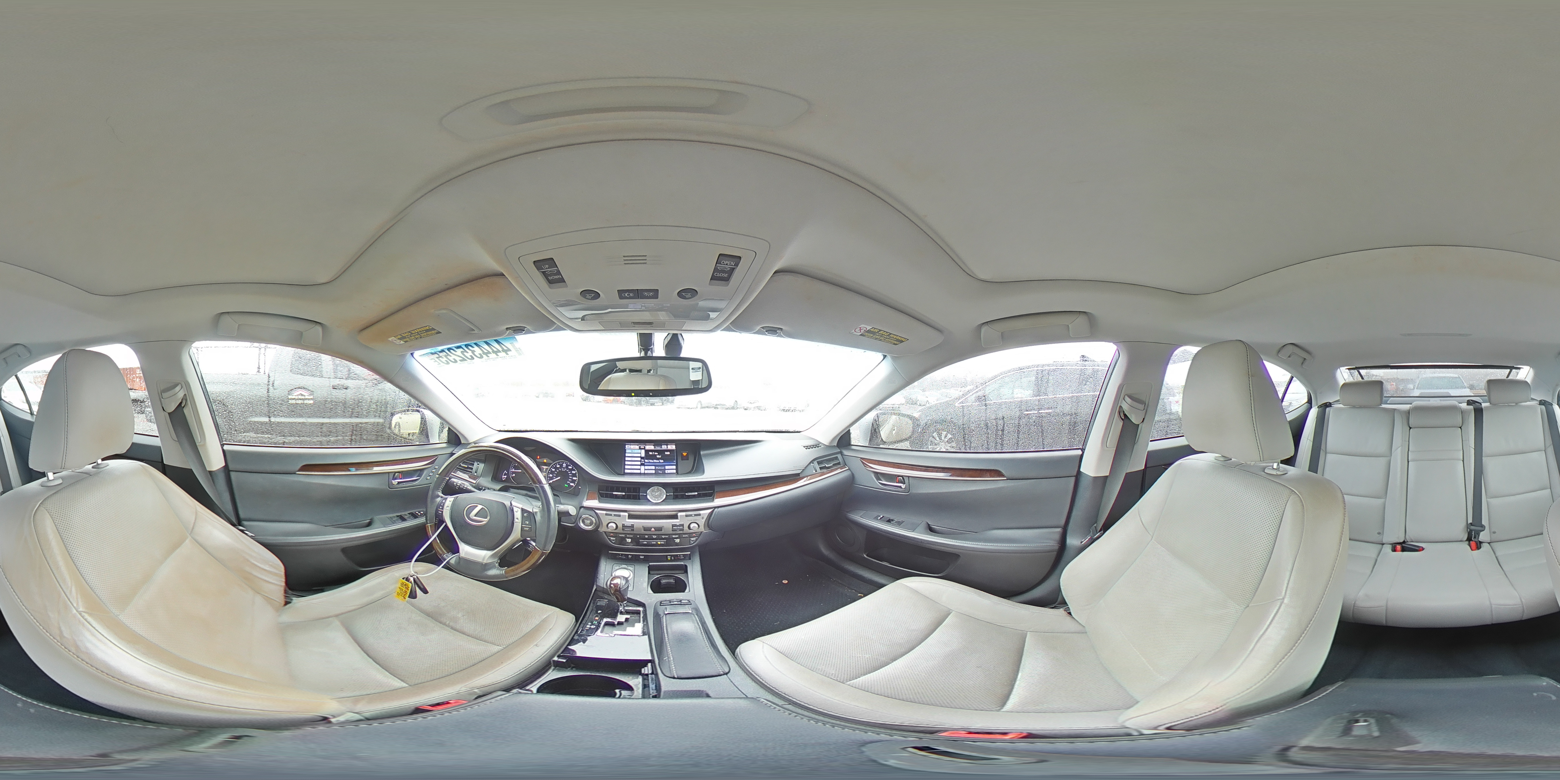 2013 Lexus ES - Image 14