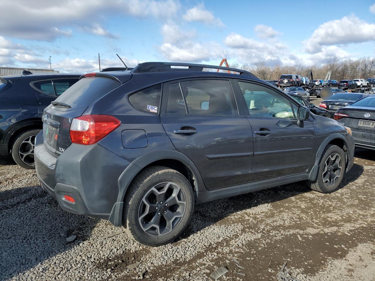 2014 Subaru XV - Image 3