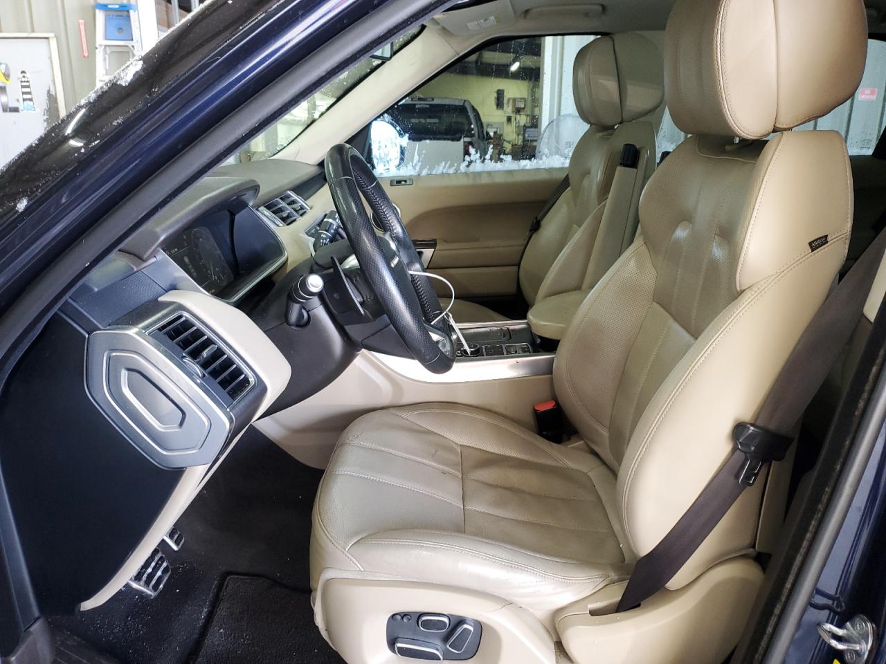 2014 Land Rover Range Rover - Image 7