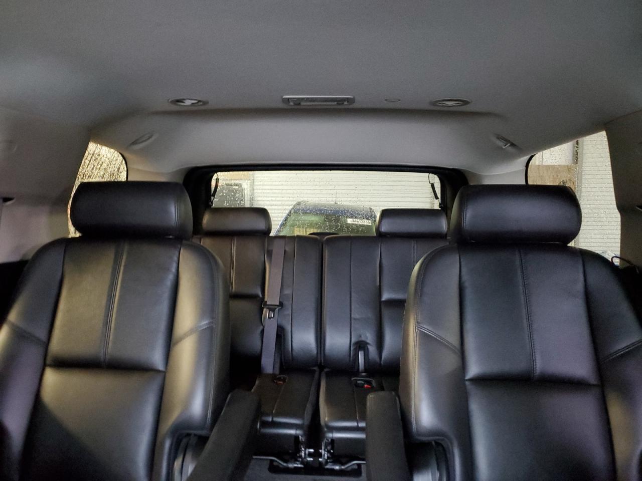 2010 Chevrolet Tahoe - Image 10