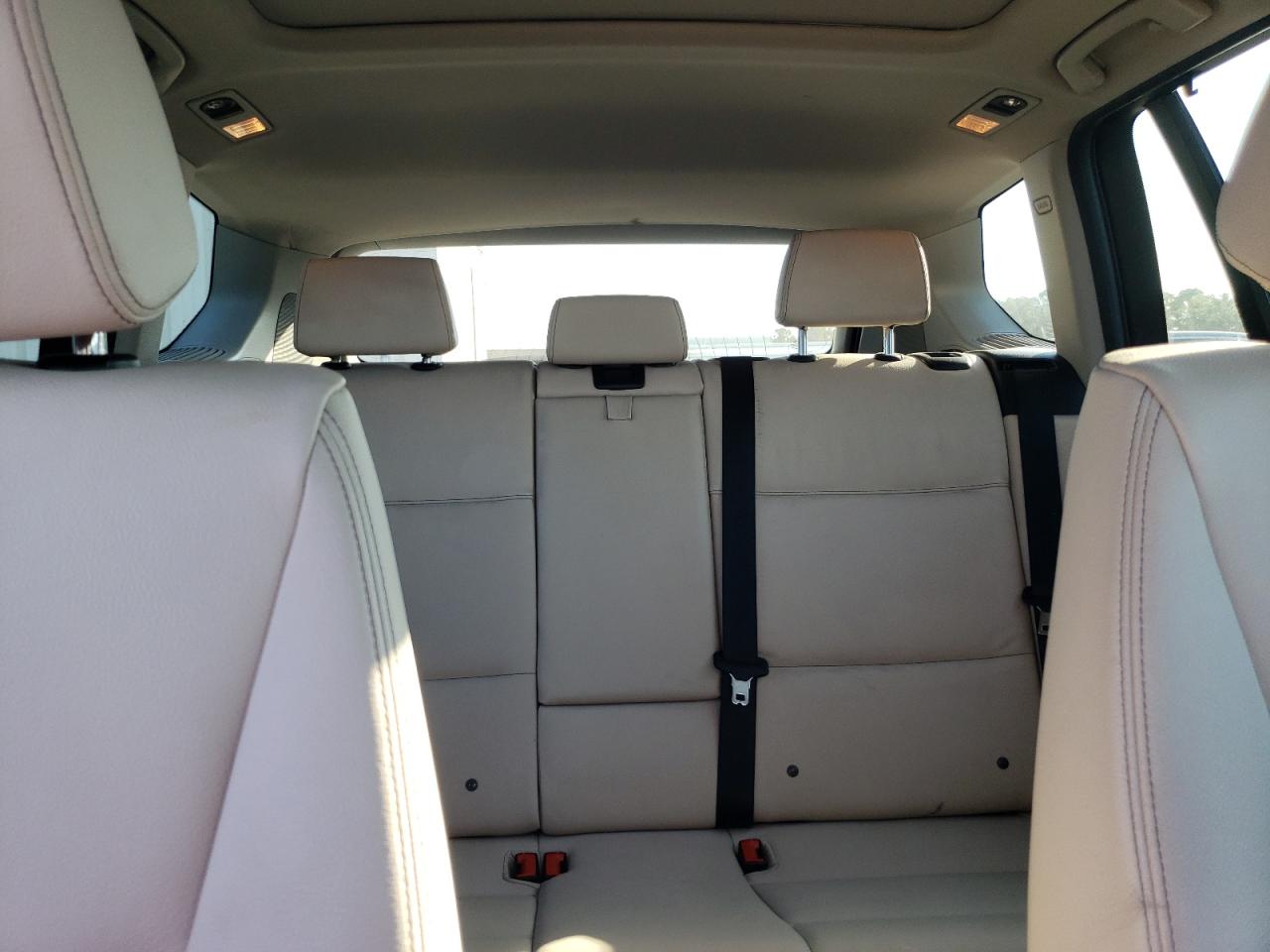 2016 BMW X3 - Image 10