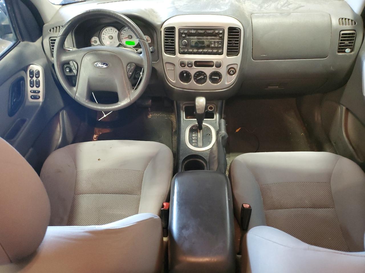 2006 Ford Escape - Image 8