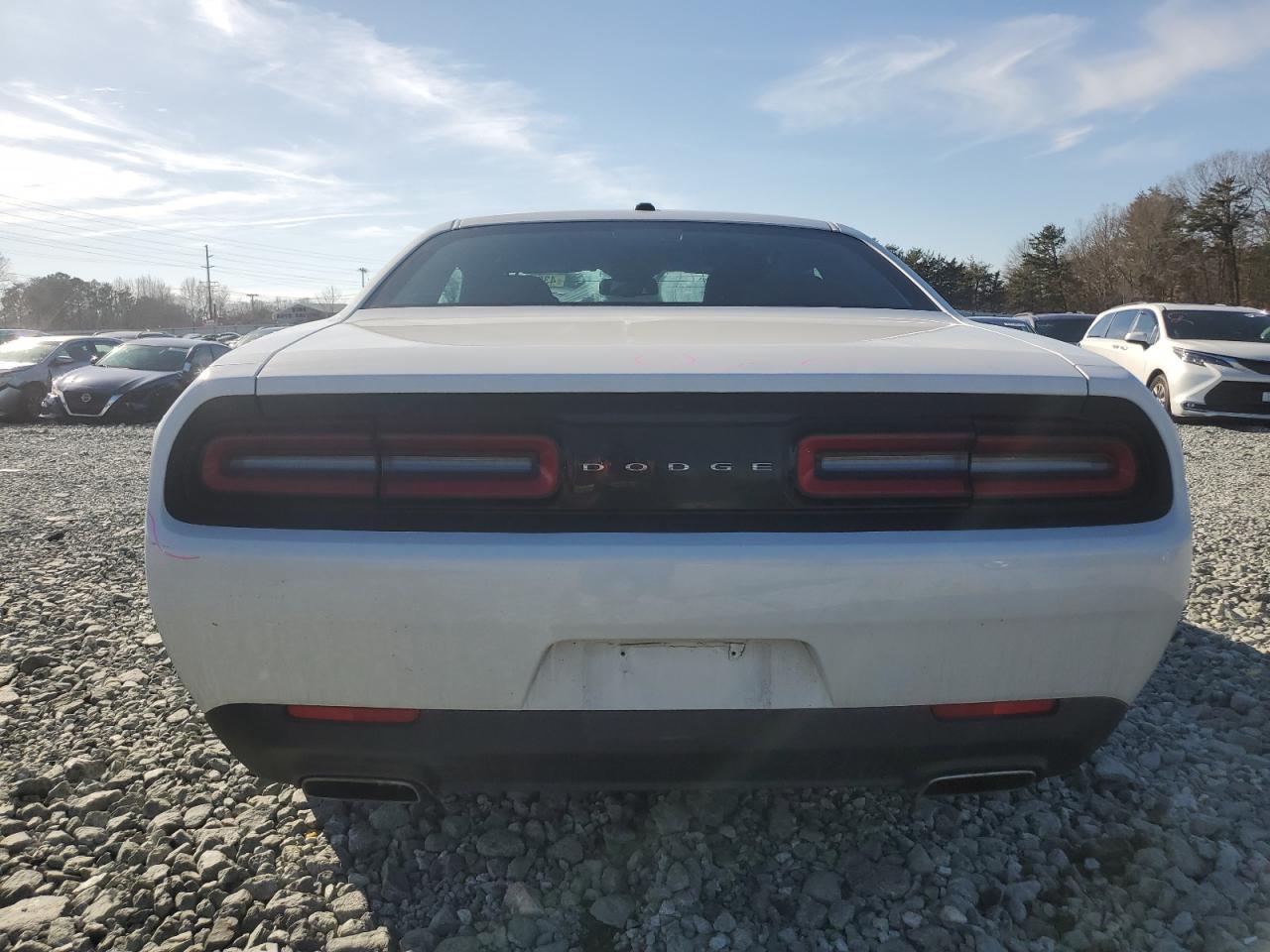 2015 Dodge Challenger - Image 6