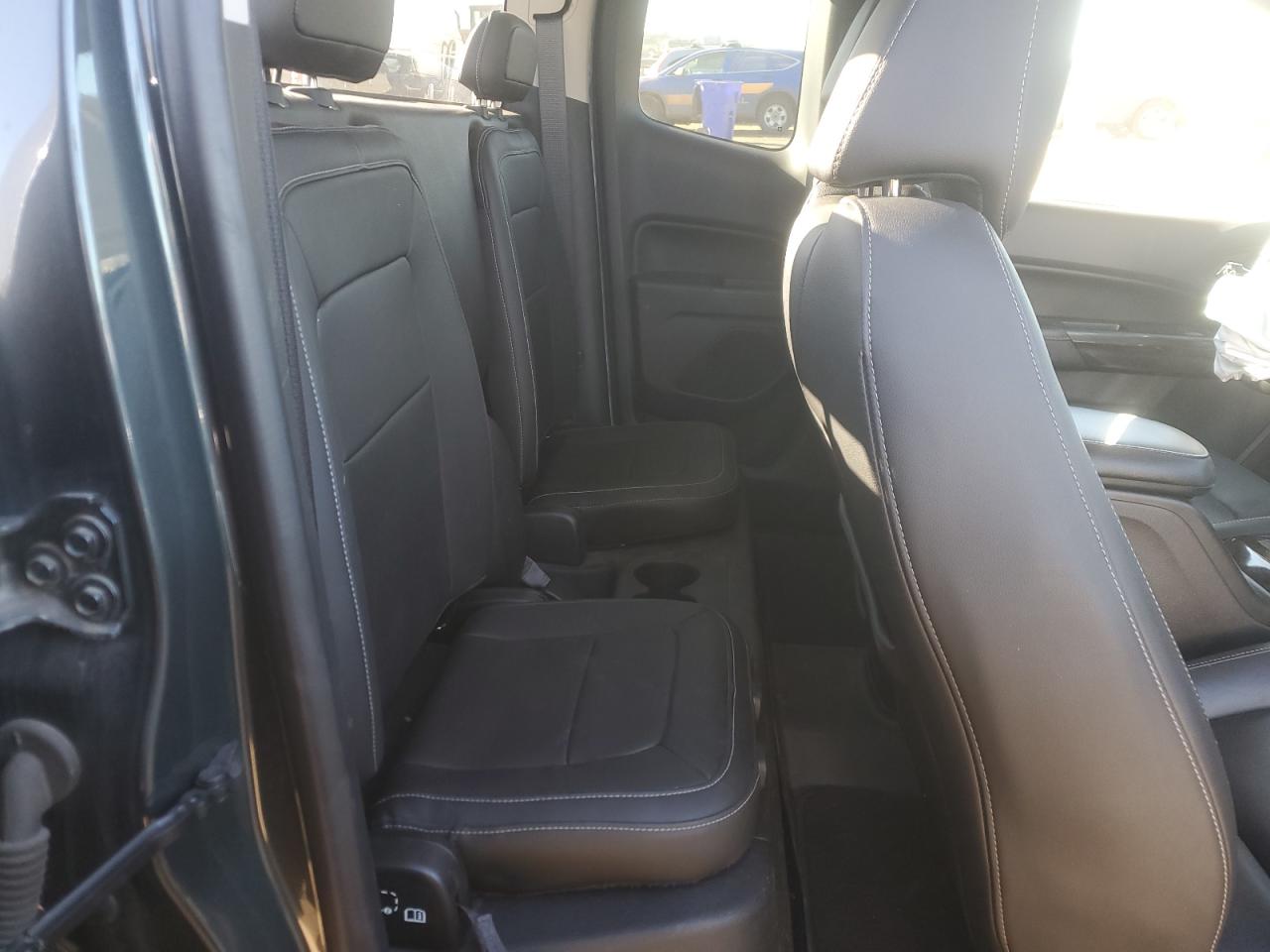 2015 GMC Canyon - Image 10
