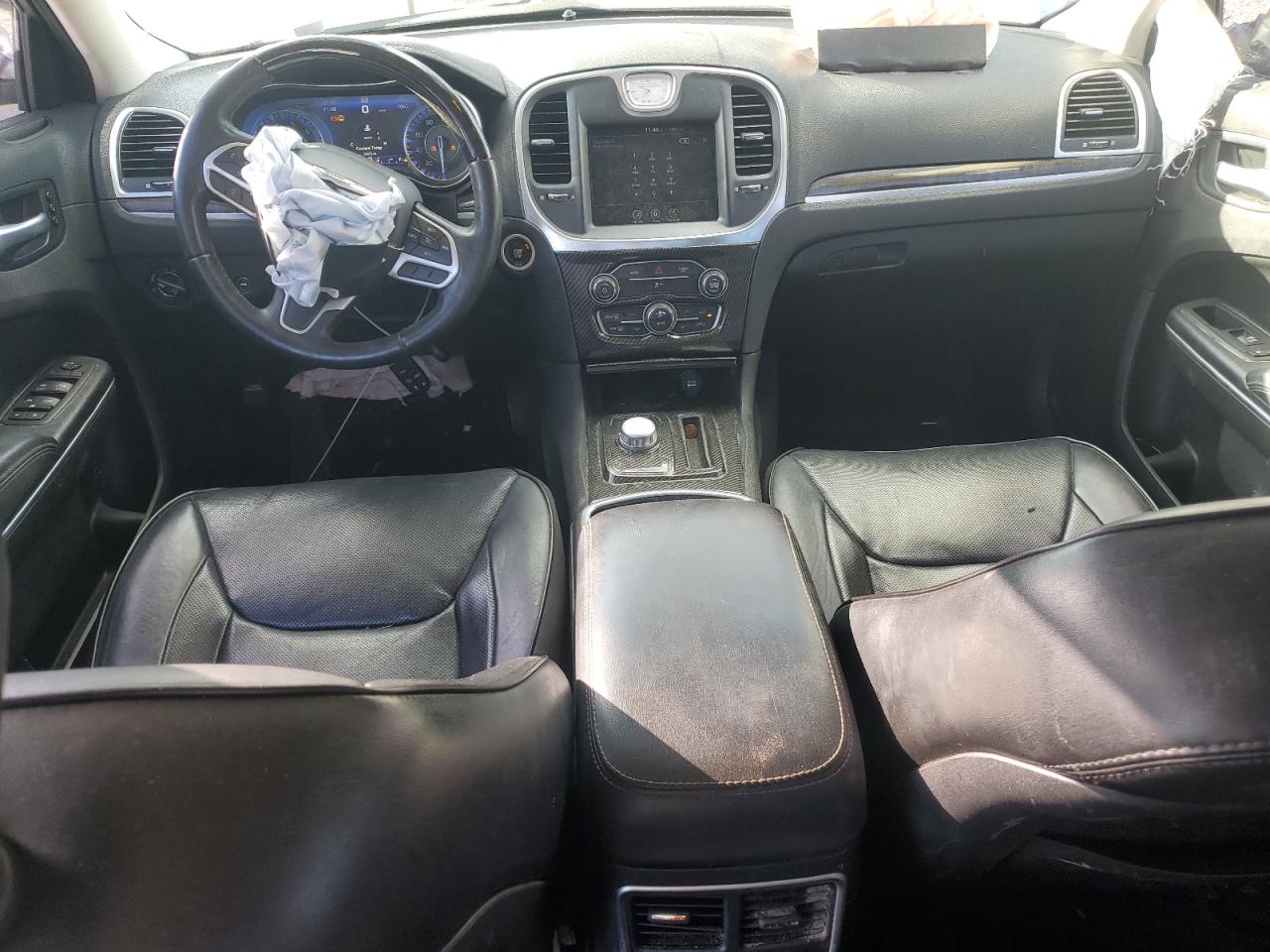 2017 Chrysler 300 - Image 8