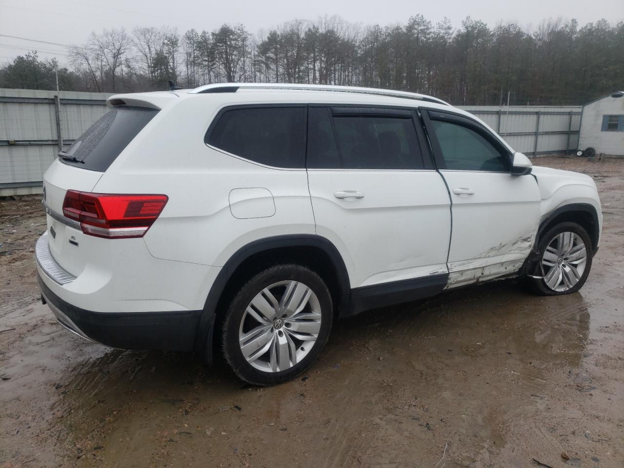 2019 Volkswagen Atlas - Image 3