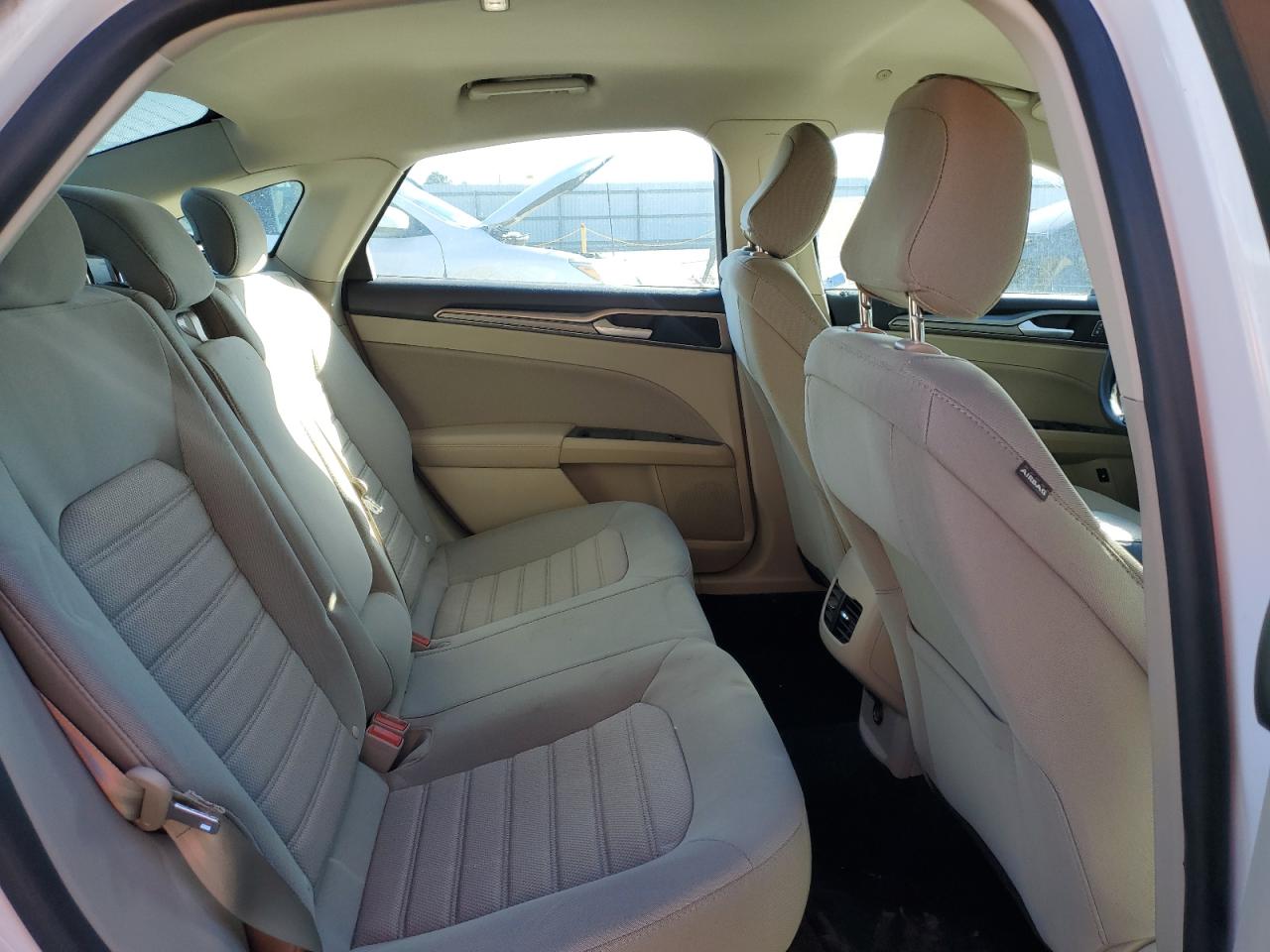 2020 Ford Fusion - Image 10