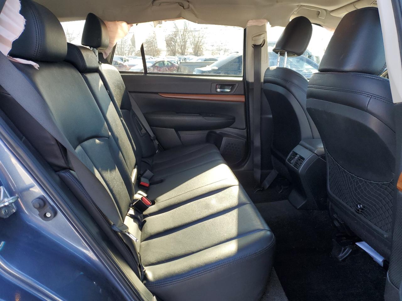 2013 Subaru Outback - Image 11