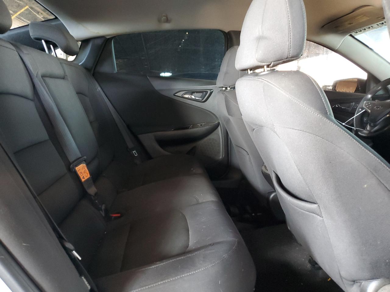 2017 Chevrolet Malibu - Image 10