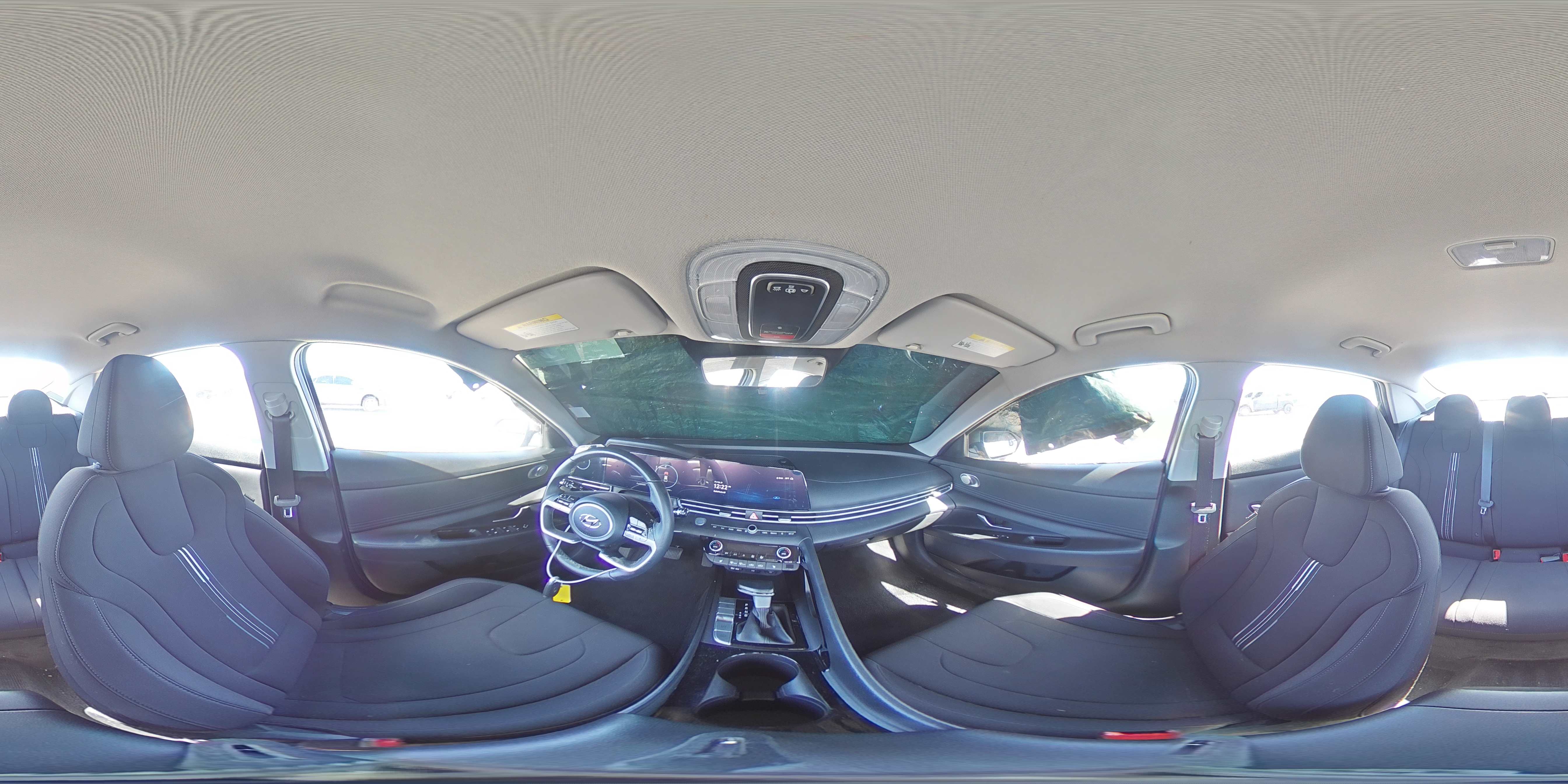 2023 Hyundai Elantra - Image 12
