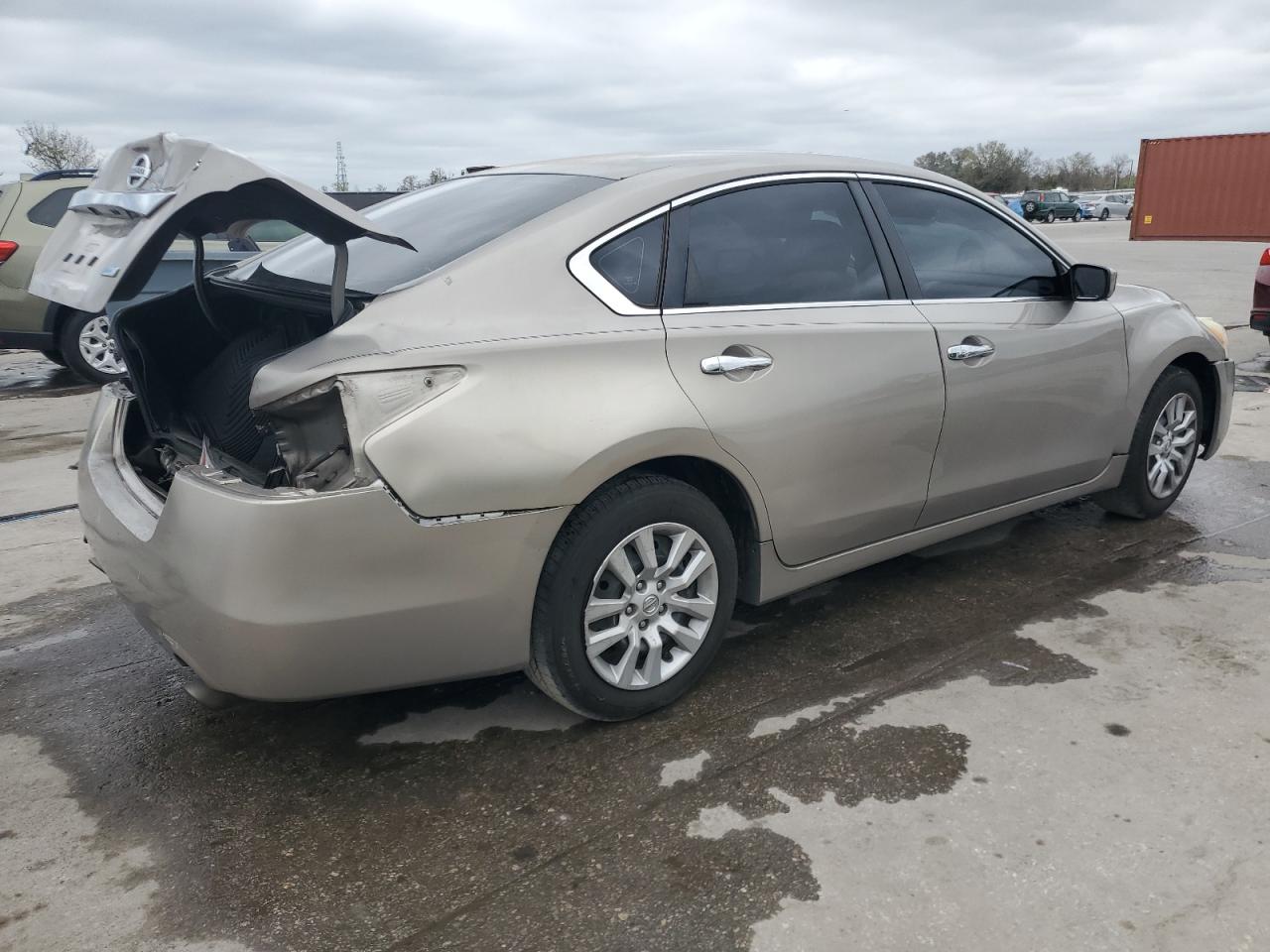 2014 Nissan Altima - Image 3