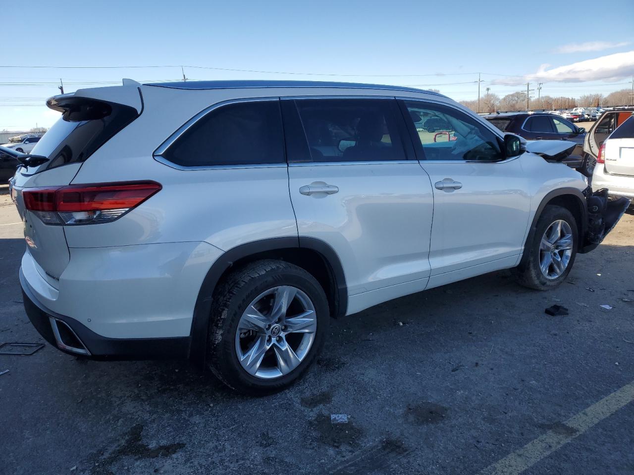 2019 Toyota Highlander - Image 3