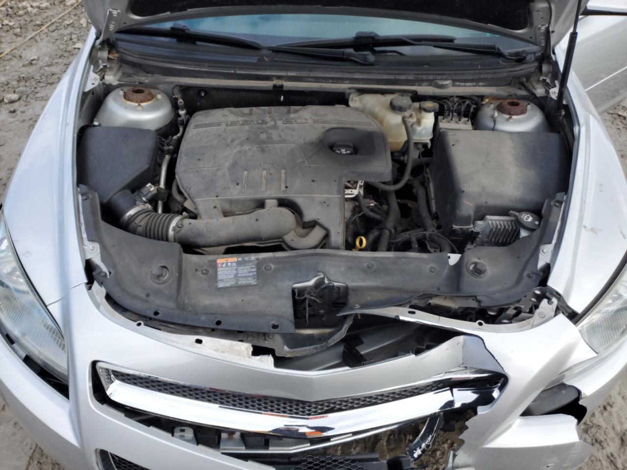2011 Chevrolet Malibu - Image 11