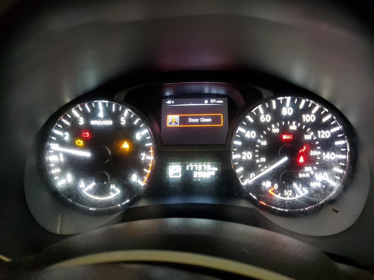 2015 Nissan Altima - Image 9