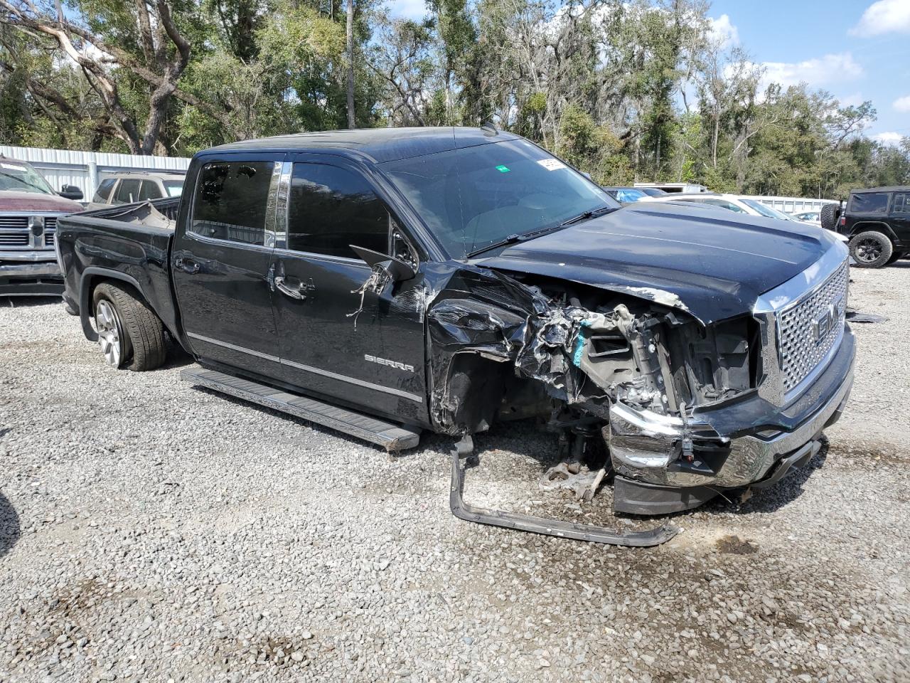 2014 GMC Sierra - Image 4