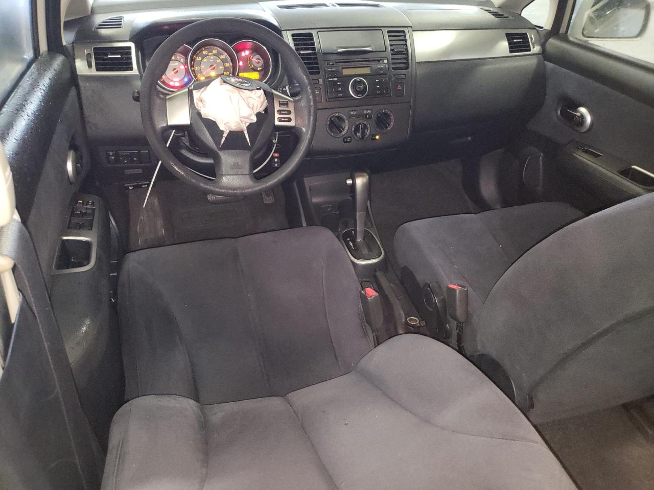 2008 Nissan Versa - Image 8