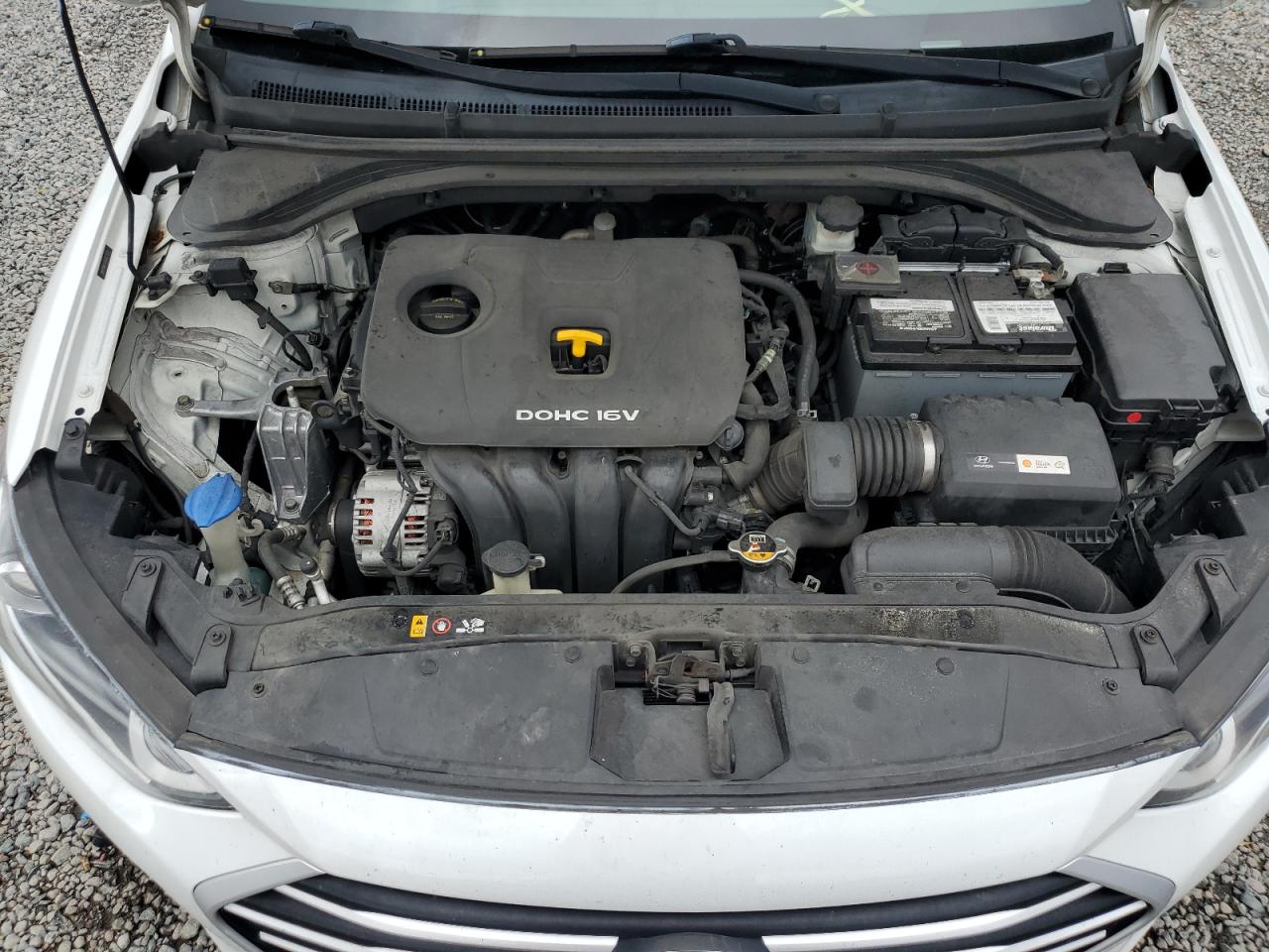 2017 Hyundai Elantra - Image 11